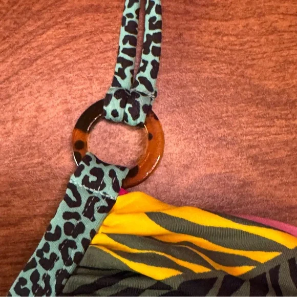 BLEU Sweetheart Bra Swimsuit Top SZ. 36D Purple Tropical Print - Picture 8 of 16